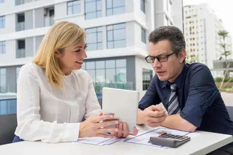 New Study Shows How Finances Impact the Love Life of Americans