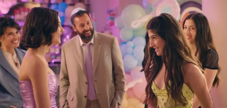 Both Sunny and Sadie Sandler have appeared in movies along with their dad