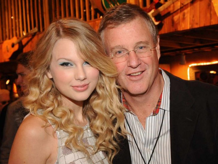 are Taylor Swift's parents divorced now?